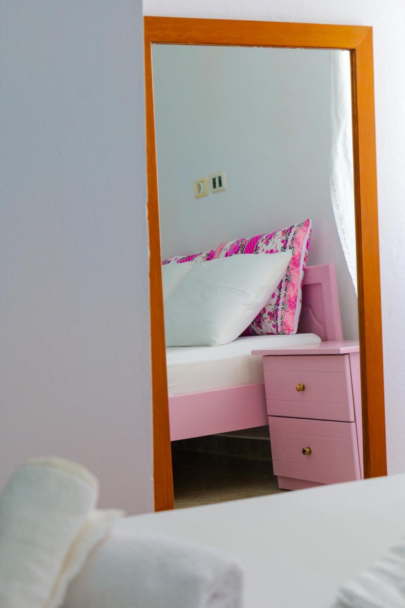Vila Stupende Apartman Saranda Szoba fotó